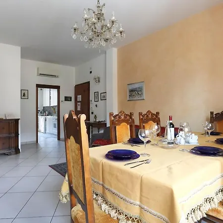 House Statuto Apartamento